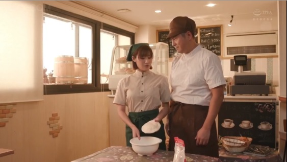 Em nhân viên bán hàng giỏi bú cu không kém